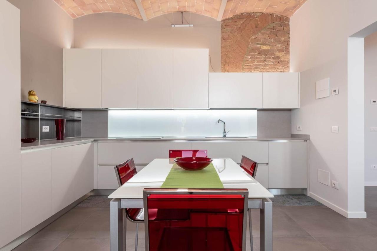 Апартаменты Siena Historic Center Stylish Flat With Balcony! Экстерьер фото
