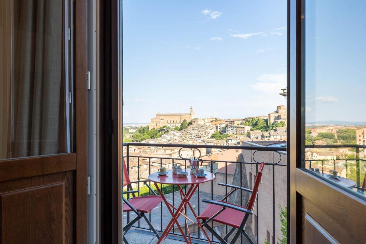 Апартаменты Siena Historic Center Stylish Flat With Balcony! Экстерьер фото